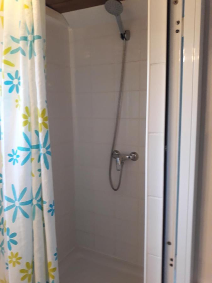 Tiny House 12M2 In Holiday Park With 55 M2 Pool Толокс Екстериор снимка